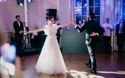 Когда танцуют две культуры: Межкультурные свадебные танцы, соединяющие сердца